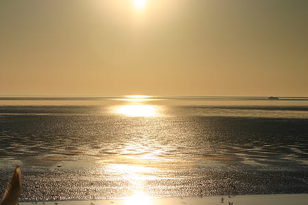 sunset over the horizon thumbnail