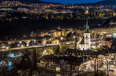 photo of city buildings thumbnail