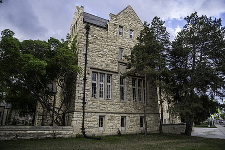 Saint Andrew's College in Saskatoon near the University thumbnail