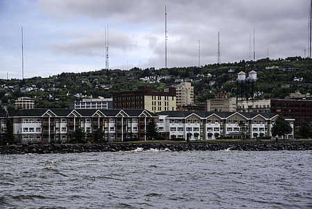 Buildings on the shoreline of Duluth, Minnesota thumbnail