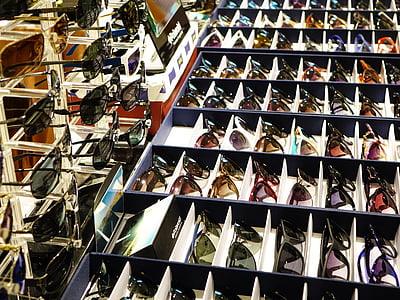 assorted sunglasses lot thumbnail