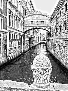 grayscale photo of Venice Canal thumbnail