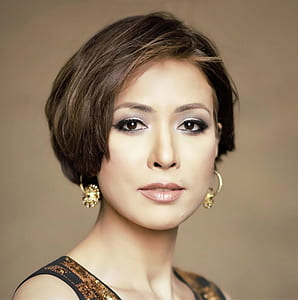 portrait of woman thumbnail