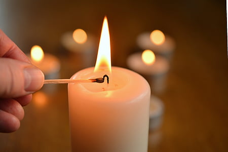 pillar candle thumbnail