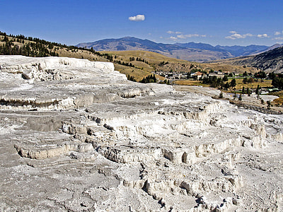 Thermal Springs, Mammoth Hot Spring thumbnail
