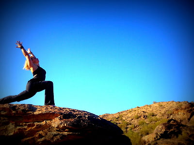 woman near a cliff thumbnail