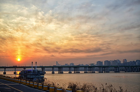 photo of gray concrete bridge thumbnail