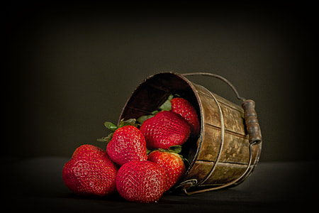 Strawberries thumbnail