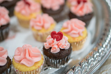 pink icing cupcake on tray thumbnail
