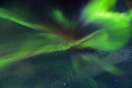 green aurora lights thumbnail