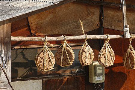 hanged five round brown ornaments thumbnail
