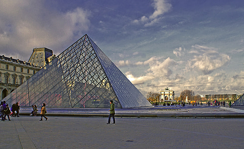 people walking on Louvre Pyramid thumbnail