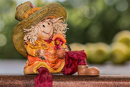 photo of girl figurine thumbnail