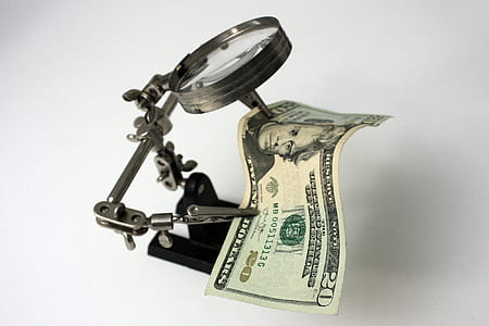 10 U.S. dollar banknote clip on magnifying glass thumbnail