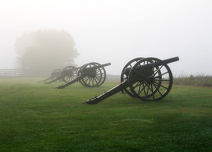 Cannons in the Fog at Antietam Battlefield, Maryland thumbnail