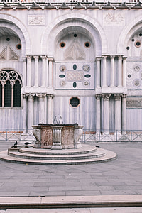 A Trip to Venice, Italy thumbnail