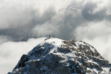 snow covered mountain thumbnail