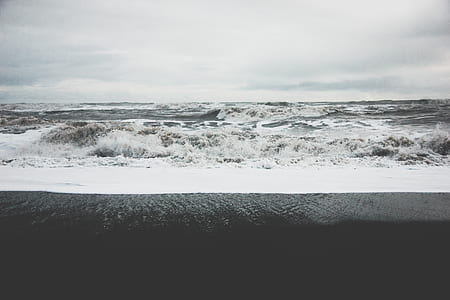 body of water photo thumbnail