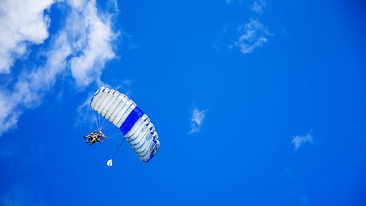 person doing paragliding thumbnail