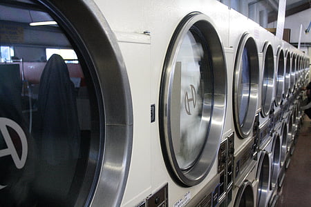 white clothes washer thumbnail