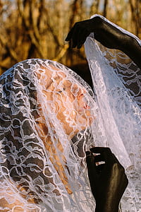 women's white veil thumbnail