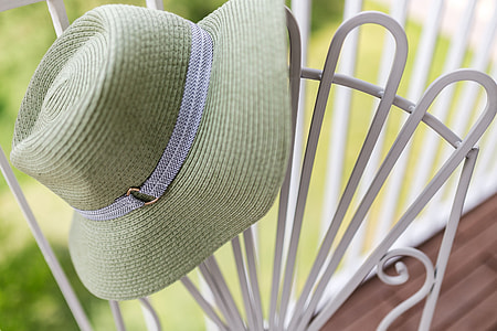 Country-style Balcony Decorations thumbnail