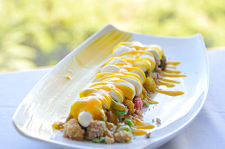 white and yellow cream on top thumbnail