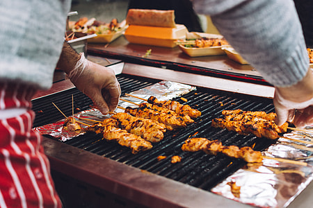 Grilling chicken skewers thumbnail