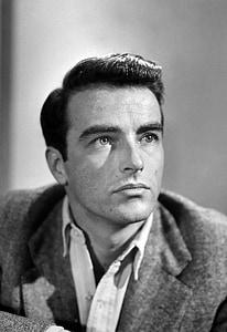 grayscale photo of James Dean thumbnail