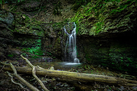 close-up photo of waterfalls thumbnail
