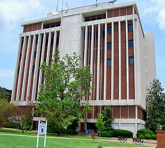 Clara M. Eagle Gallery is located in the Fine Arts Building in Murrray, Kentucky thumbnail