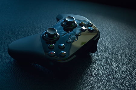 black wireless game controller thumbnail