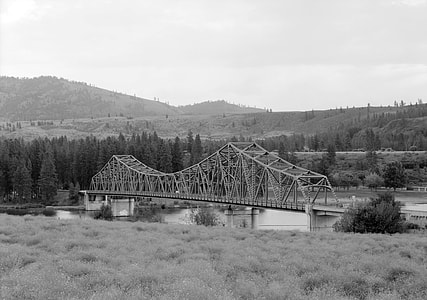 Spokane bridge landscape in Washington thumbnail