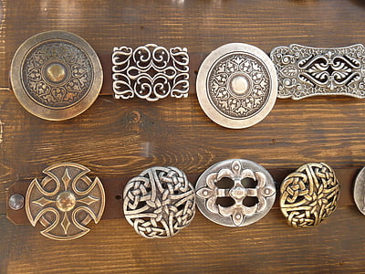 bronze-colored steel decors thumbnail