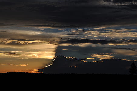 clouds during dusk thumbnail