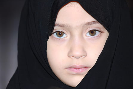 girl in black hijab thumbnail