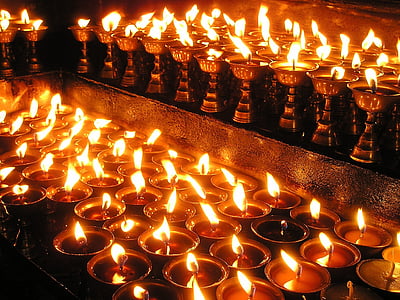 lighted votive candles thumbnail