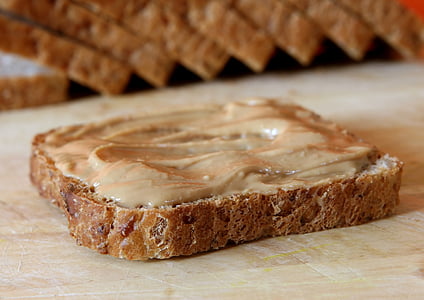 bread with spread thumbnail