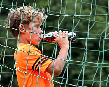 boy drinking soda thumbnail