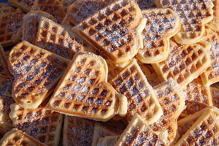 heart-shaped waffles thumbnail
