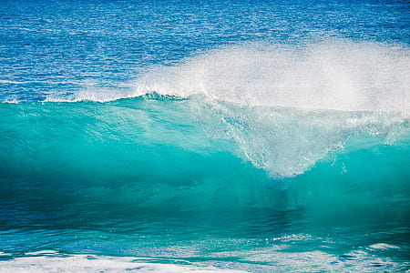 tall ocean waves thumbnail