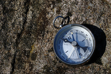 gray compass thumbnail