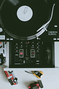 black and gray turntable thumbnail