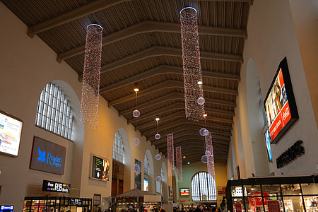 Train Hall Stuttgart, Concourse thumbnail
