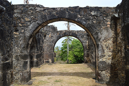 black concrete arch with shadow thumbnail