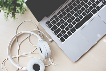 MacBook, Headphones and Flower thumbnail