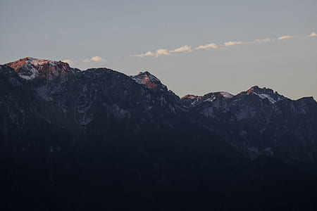 photo of mountain at daytime thumbnail