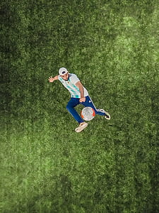 soccer player illustration thumbnail