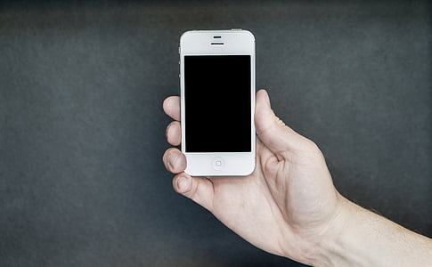 white iPhone 4S thumbnail