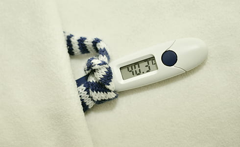 white thermometer reading at 40.3 thumbnail